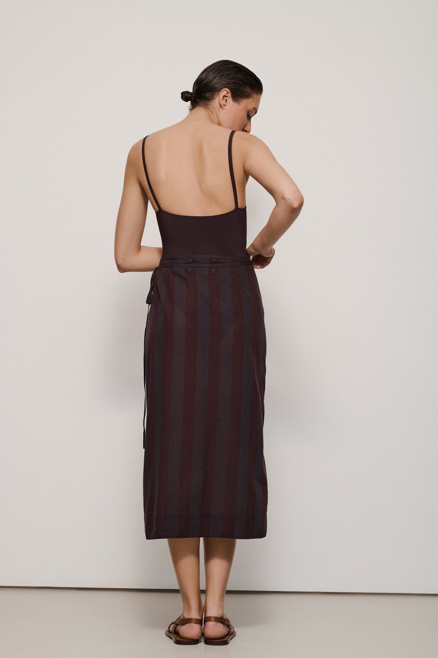 LA BURGUNDY GONNA SKIRT